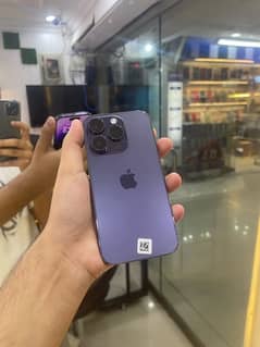 Iphone 14 pro lush condition Waterpack
