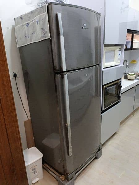 full size Dowlanc fridge best price in Faisalabad 1