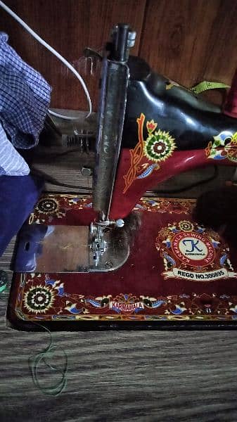 Used Sewing Machine For Sale With Table 3