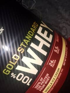 whey protein 73 servings imported from saudia made in USA