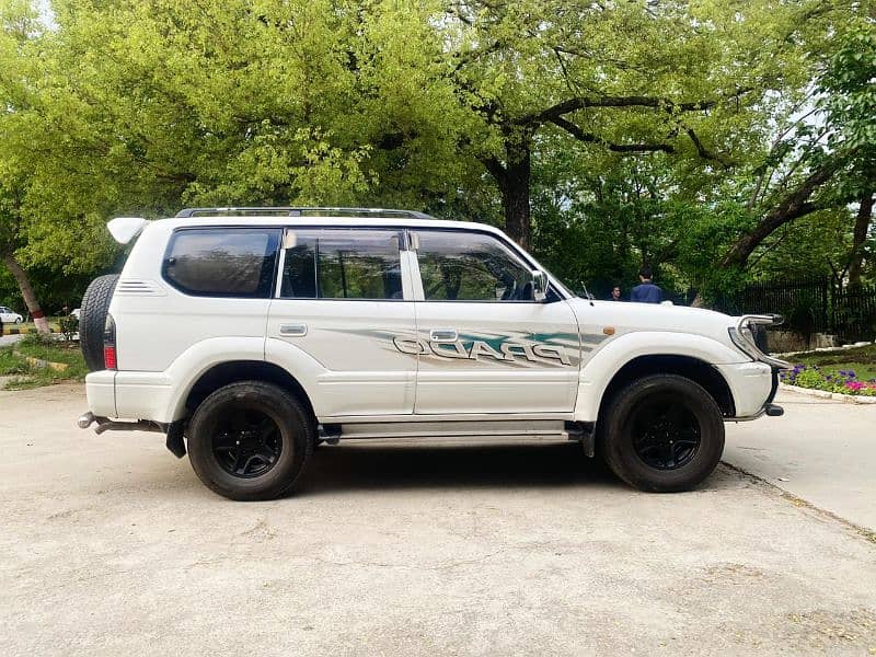 Toyota prado TZ 3