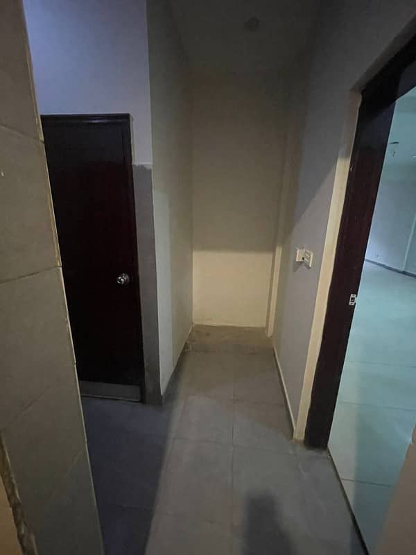 Dha Ph 2 (ext) | 1150 Sqft 1st Floor Office Floor | 2 Attach Bath | Kitchen | Front Entrance | Lift | Aarpar Location | Near Khe Ittehad | Ideal Location | Suitable For Software House,Coporate,Marketing Firm,| Reasonable Rent | 1