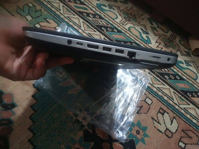Dell Laptop E5490 8