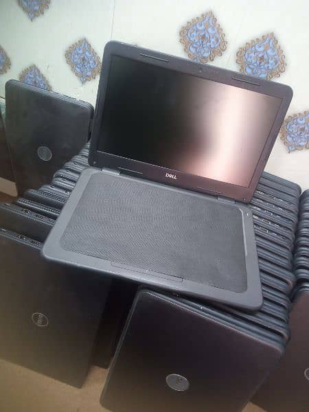 Dell Laptop E5490 13