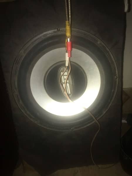 12 inch woofer . left righ speakers with amplifier 0