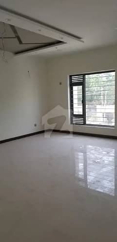 INDPENDENT BUNGALOW IS AVAILABLE FOR RENT FOR OFFICE,/COMMERRIC USED AT PRIME LOCATION AT MAIN TIPU SULTAN TOAD 0