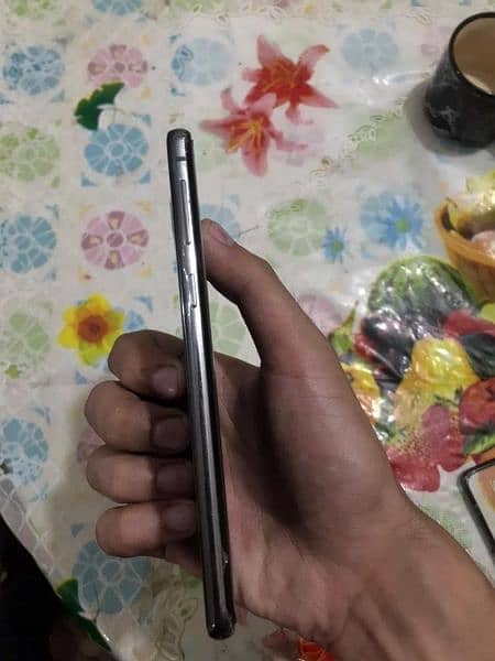 Samsung s10 pta official approved condition 10/10 1