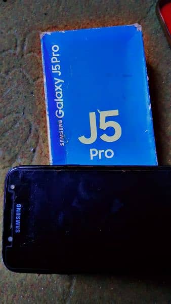 Samsung Galaxy j5 Pro 1