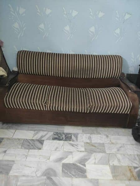 5 seater sofa set with table 2