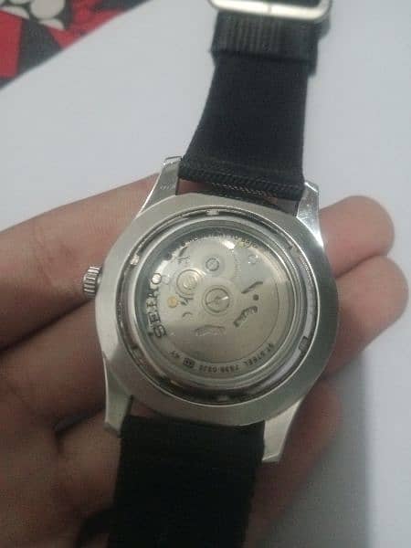 Seiko 5 sports watch 10 by 10 condition working perfectly 1