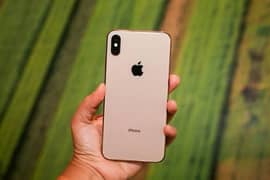 Iphone Xsmax Gold color