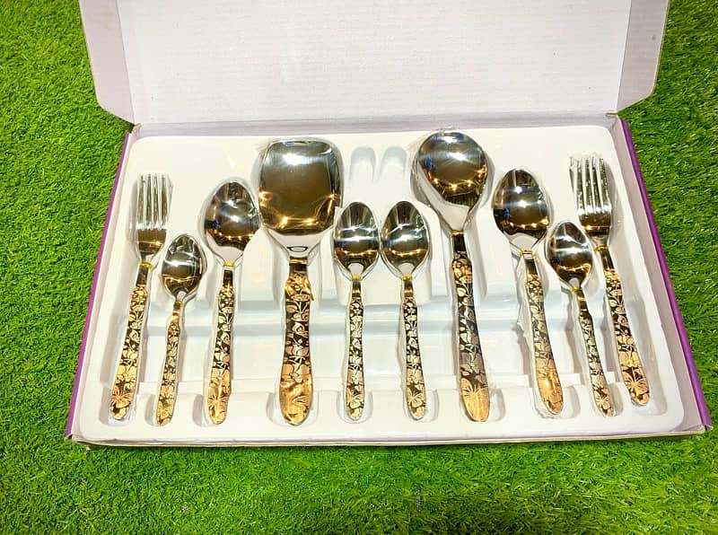 29 pcs Stainless Steel/With Golden Lazer Premium Quality Cutlery Set 0