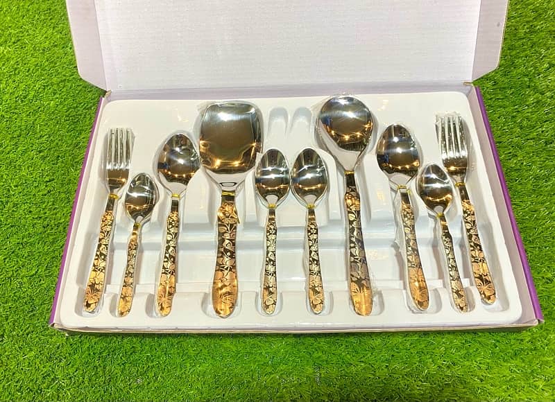 29 pcs Stainless Steel/With Golden Lazer Premium Quality Cutlery Set 1