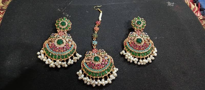 chaina chitam stone earrings and bindiya 0