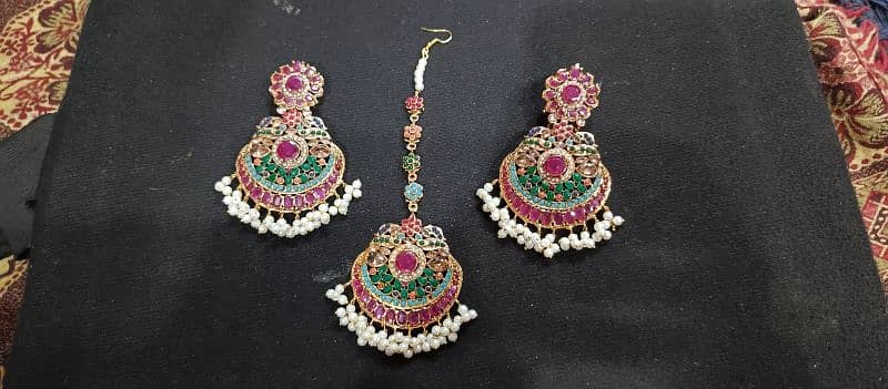 chaina chitam stone earrings and bindiya 3