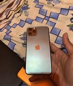 iphone 11 pro factory unlock with free cover panel orignal all okay