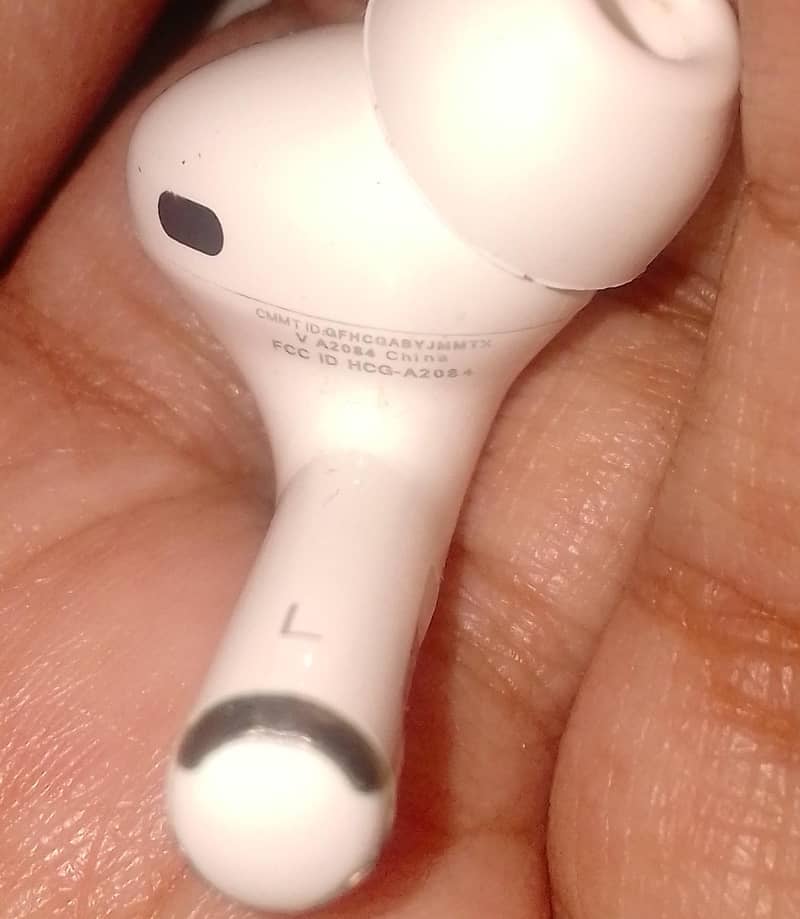Airpods Pro 1st generation 2019 3