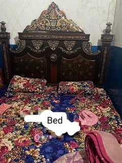 Bed/showcase/singar