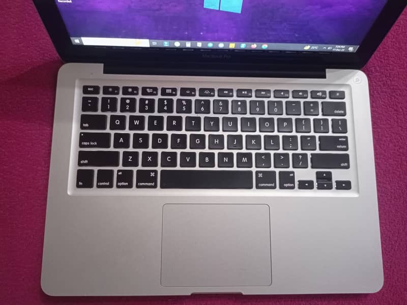 MacBook Pro 13 inch (mid 2012) California 1