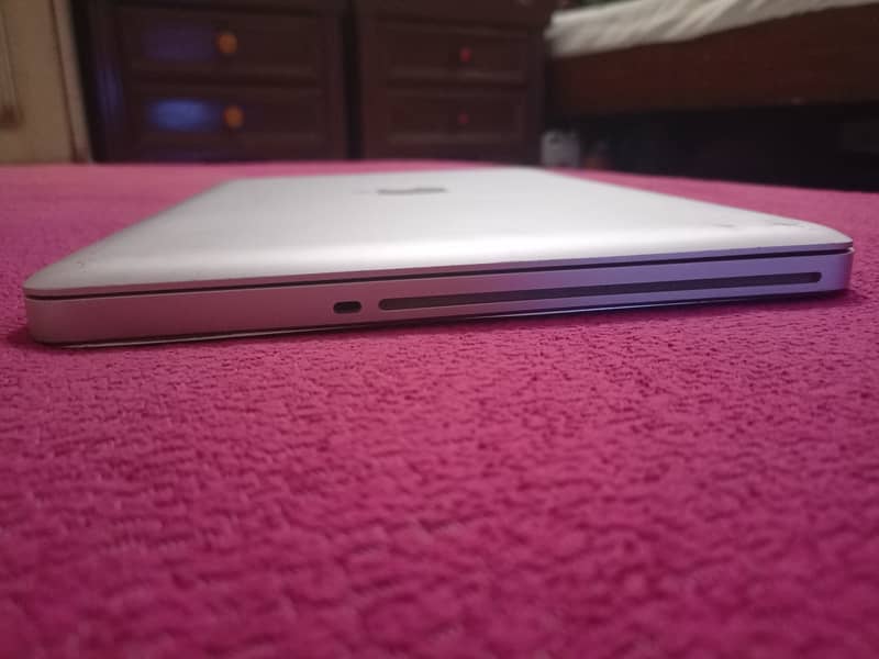 MacBook Pro 13 inch (mid 2012) California 8