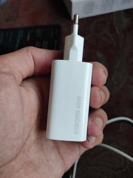 OnePlus 9 pro 12/256 original with 65 watt original Charger 4