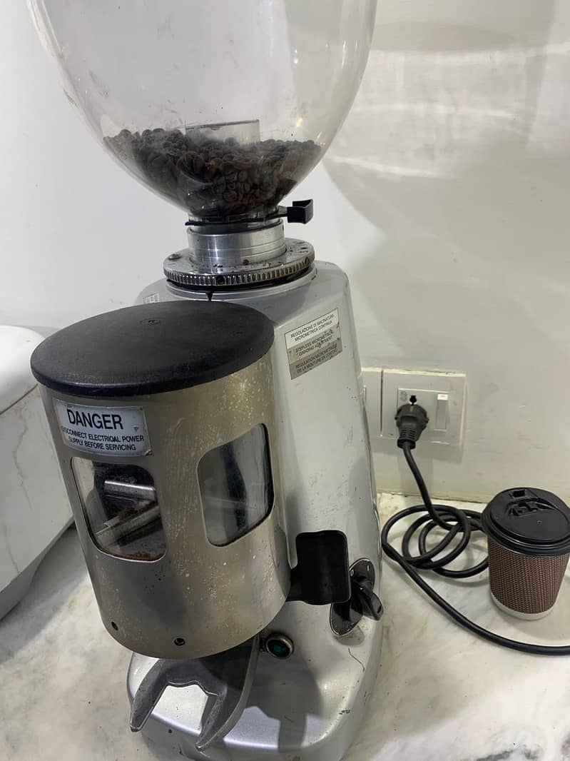 Futurmat Rimini Espresso Machine & Italian Grinder 6