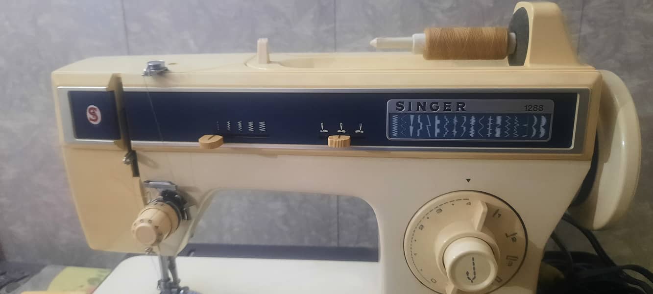 Singer disc sewing machine 0
