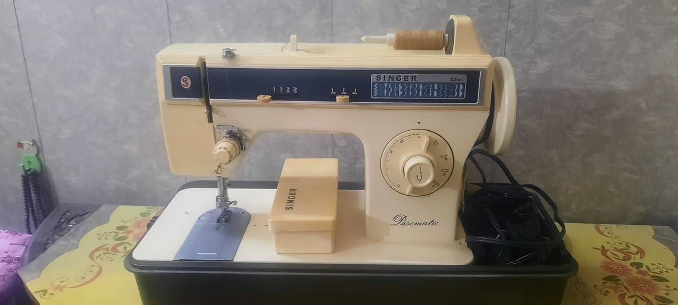 Singer disc sewing machine 2