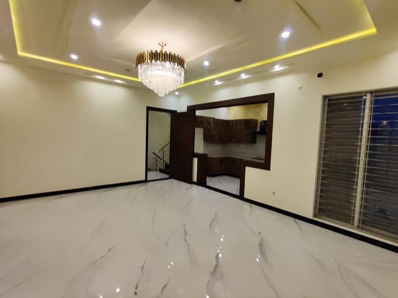 Brand New 10 Marla First Entry Spanish Latest Golden House Available For Sale In Johar Town gas available With Genuine Originals Pics By Fast Property Services Real Estate And Builders 6
