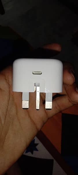 Iphone original charger in new condition 2