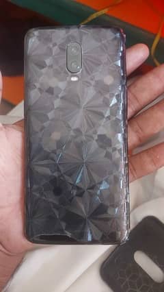 OnePlus 6T , beautiful condition, 8gb with 128gb , 10 by 10 condition