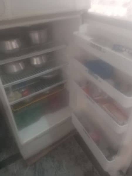 dawlance refrigerators. 1