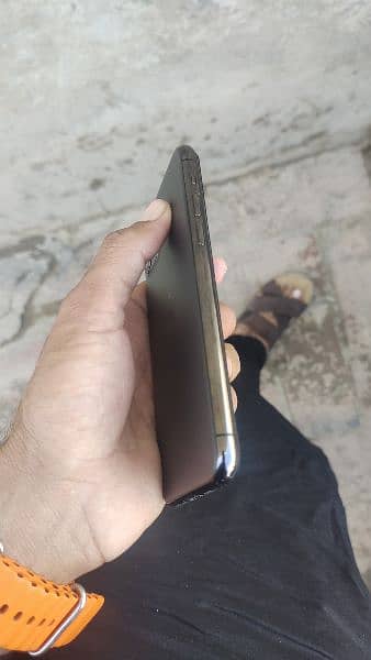 iphone 11Pro For sale 0