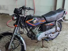 Honda 125 total janiun condition 1st hand biometric available