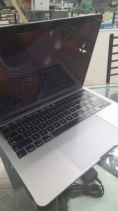MacBook Pro 13-inch 2019 0