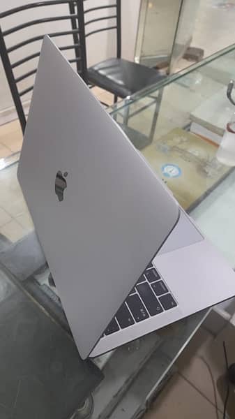 MacBook Pro 13-inch 2019 2