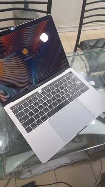 MacBook Pro 13-inch 2019 3