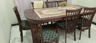 8 CHAIR DINNING TABLE FOR SALE
