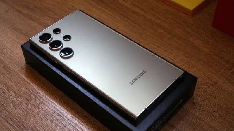 Samsung S24 ultra Natural Titanium 512Gb 3