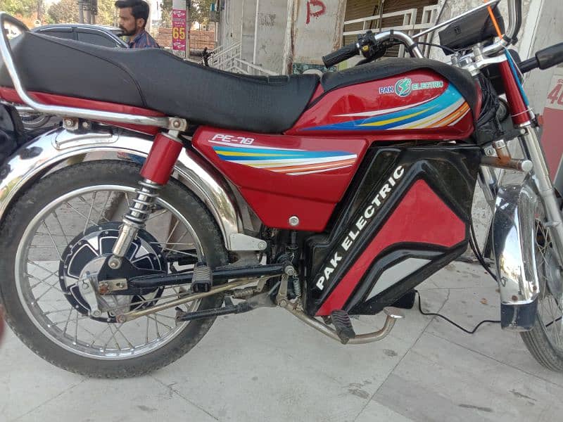 Pak Electric bike 1 hand use new condition 0