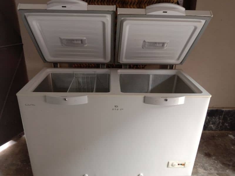 Refrigerator 10 years warranty 2 doors bhtreen working condition 1
