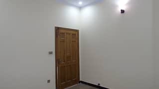 Unoccupied Upper Portion Of 1 Kanal Is Available For rent In G-11