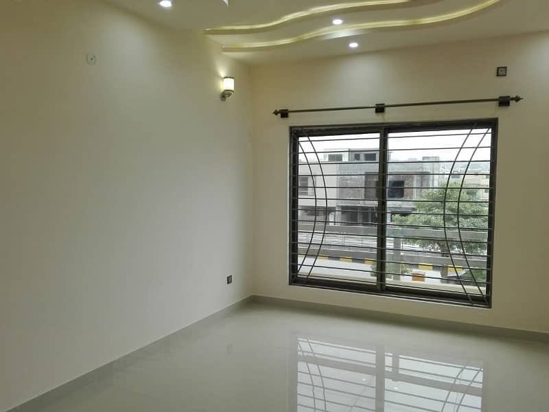 Centrally Located Upper Portion For rent In G-10 Available 2