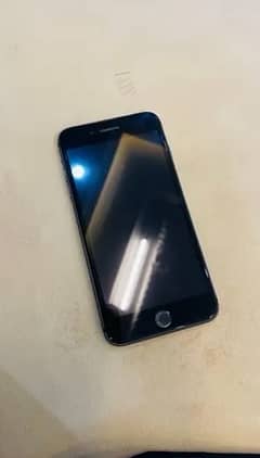 iPhone 8 ka new stock agya ha jisko chiya Ajo whatsapp 03224800621