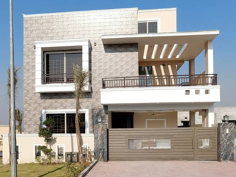 Triple Storey House Is Available For Sale 0