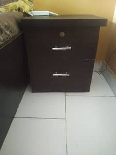 king size bad, 2 side table s, dressing table, 3 door cupboard