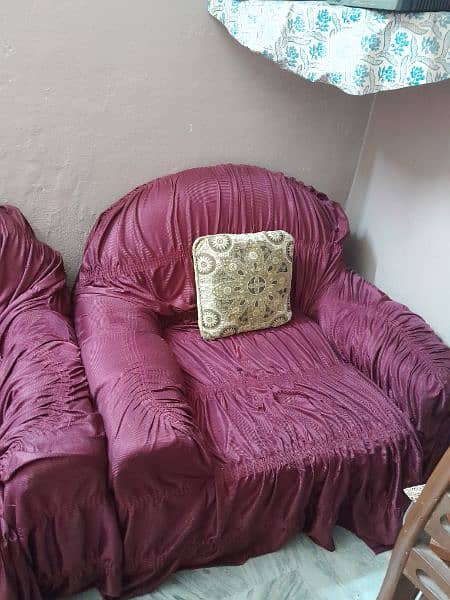 5 seater sofa for sale very good condition 3