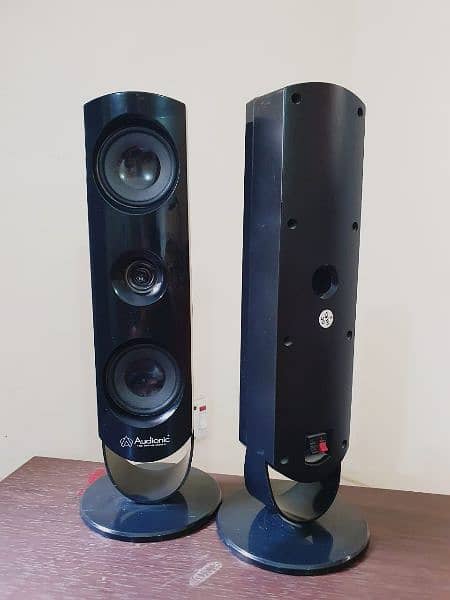 Audionic 850 speakers new condition 4