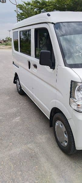 Nissan every car new condition 4