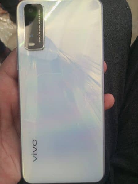 vivo  y20 __4gb_ 64gb with  only box 0